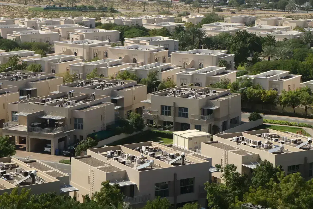 Dubai villa community of the kind covered by an annual maintenance contract